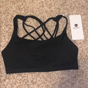 Black sports bra